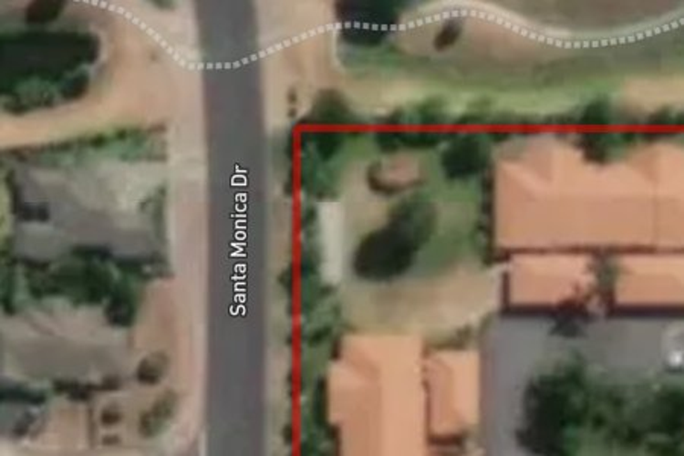 42/111 Santa Monica Drive_0