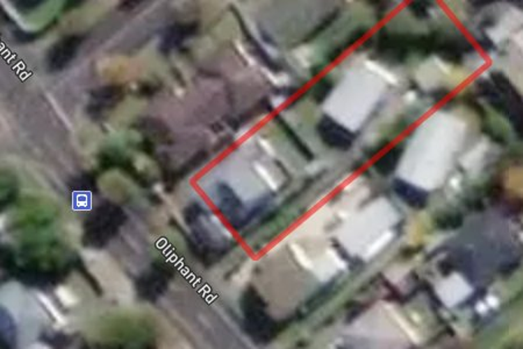 1/813 Oliphant Road_0