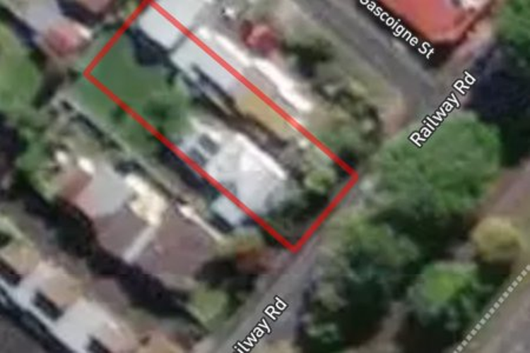 903 Railway Road South_0