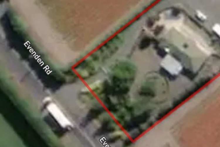 142 Evenden Road_0