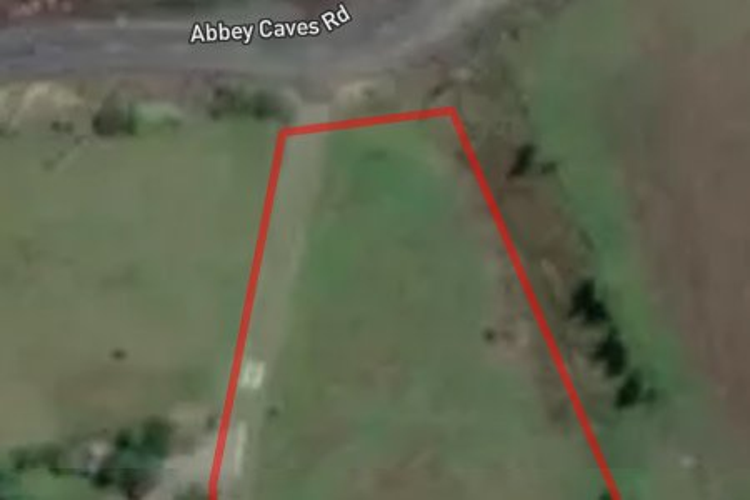 217 Abbey Caves Road_0