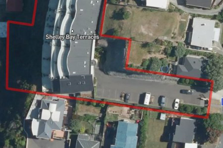2/61 Maupuia Road_0