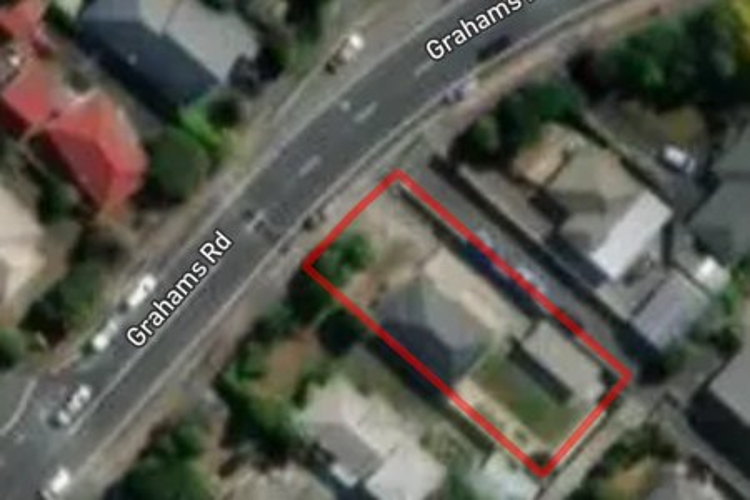 210 Grahams Road_0
