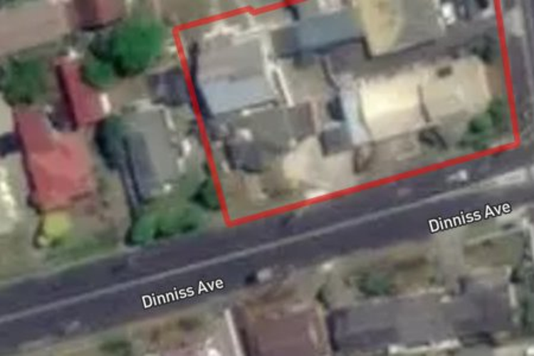 0h Dinniss Avenue_0