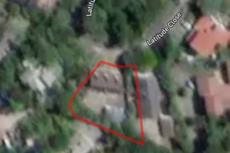 34 Latitude Close_0