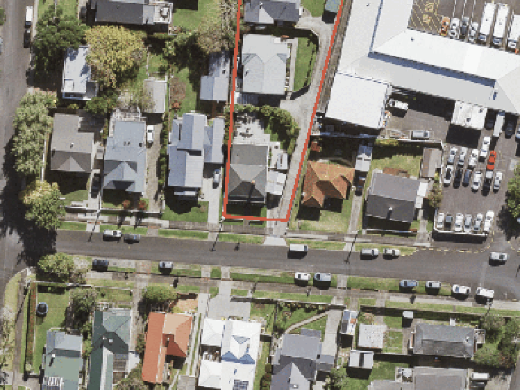 2/8 Tennyson Street_0