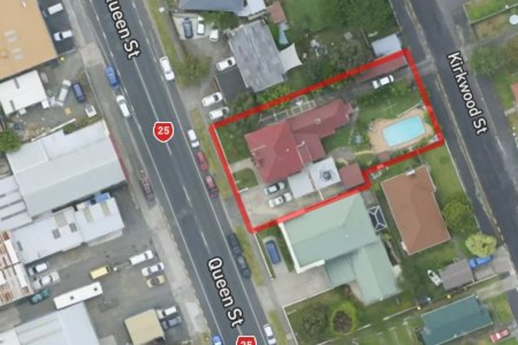 730 Queen Sh25 Street_0