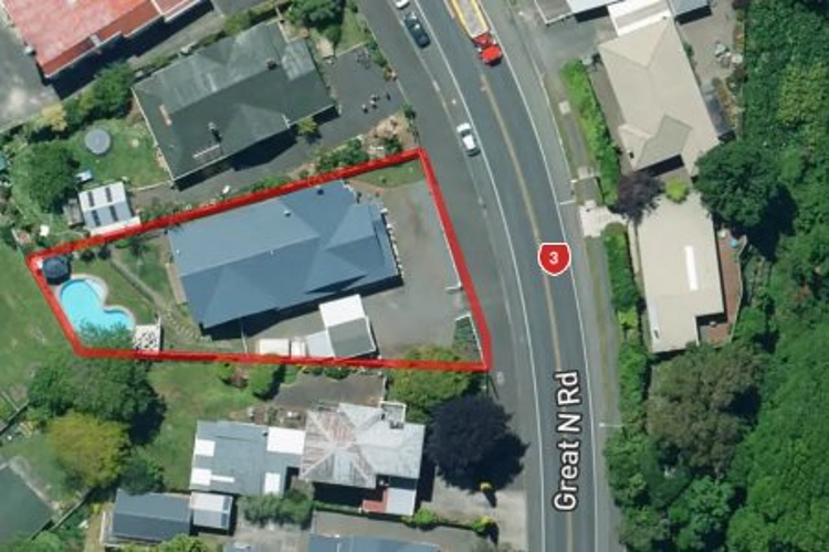 9 Great North Road_0