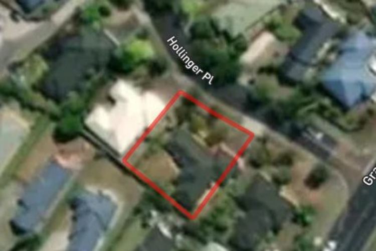 3 Hollinger Place_0