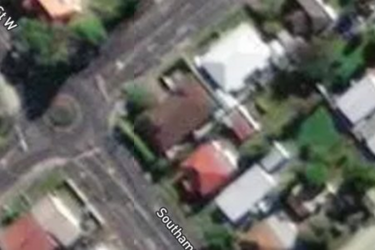 2/306 Southland Road_0