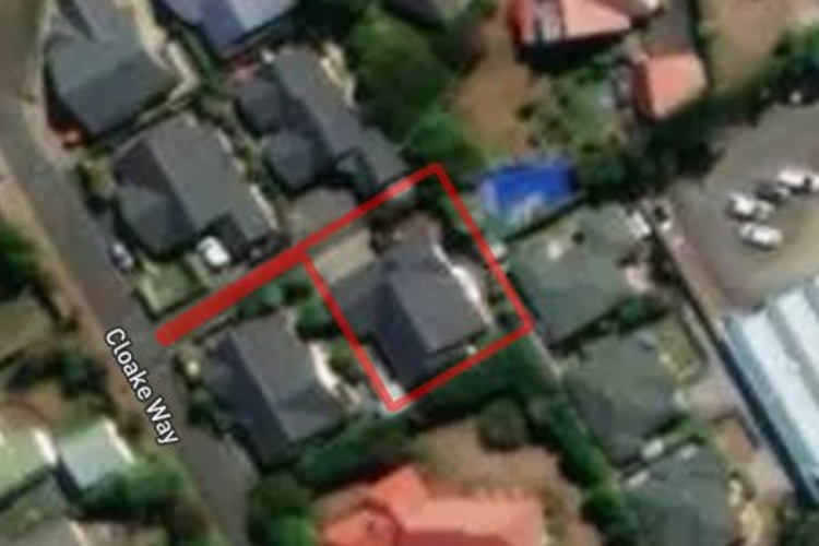 8 Cloake Way_0