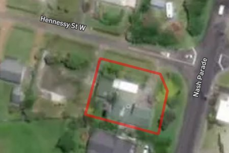 2 Hennessy Street East_0