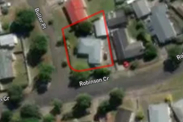 28 Robinson Crescent_0